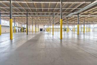 40 Inip Dr, Inwood, NY à louer Photo intérieure– Image 2 sur 4