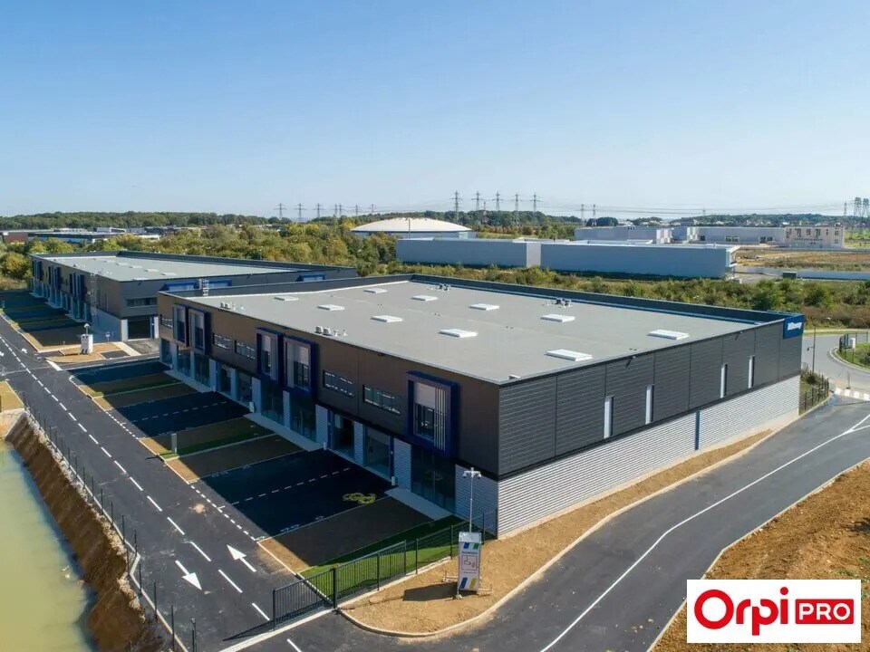 Local d’activités dans Villebon-sur-Yvette à louer Photo de l’immeuble– Image 1 sur 14