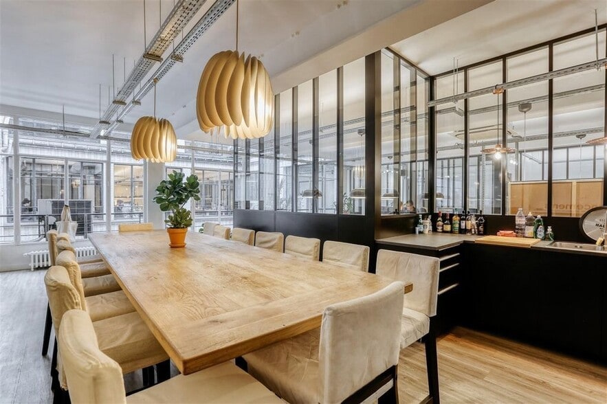 32 Rue Des Jeuneurs, Paris à louer - Photo intérieure – Image 2 sur 7