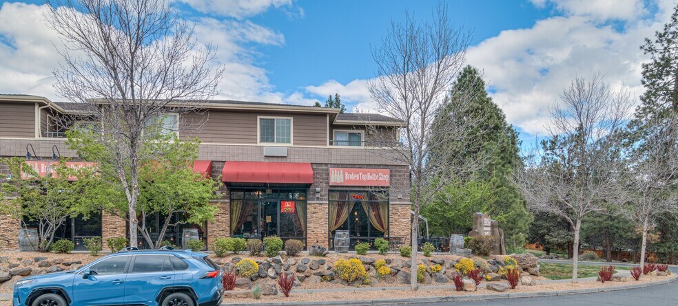 1740 NW Pence Ln, Bend, OR à louer - Photo de l’immeuble – Image 3 sur 5