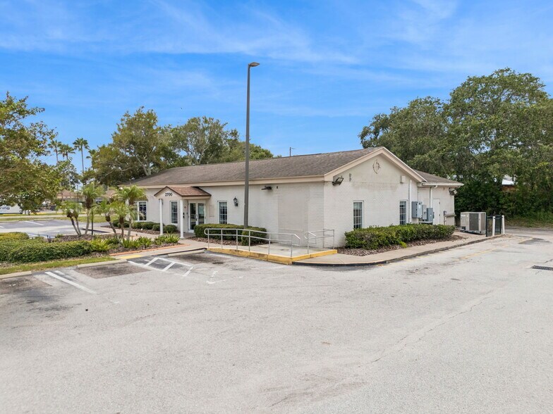 2700 S Washington Ave, Titusville, FL à vendre - Photo de l’immeuble – Image 2 sur 7