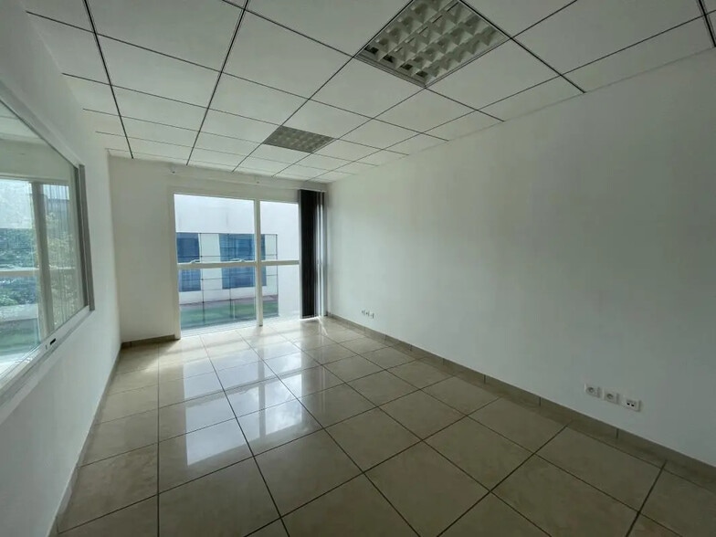 Bureau dans Évreux à louer - Photo intérieure – Image 3 sur 5