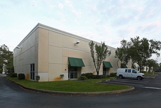 Plus de détails pour 555-599 Sawgrass Corporate Pky, Sunrise, FL - Local d'activités à louer