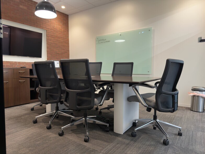 22211 W Interstate 10, San Antonio, TX à louer - Photo intérieure – Image 2 sur 10