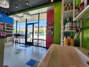 13517 University Blvd, Sugar Land, TX à louer Photo intérieure– Image 2 sur 7