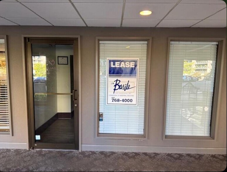 1000 Valley Forge Cir, King Of Prussia, PA à louer - Photo de l’immeuble – Image 2 sur 5