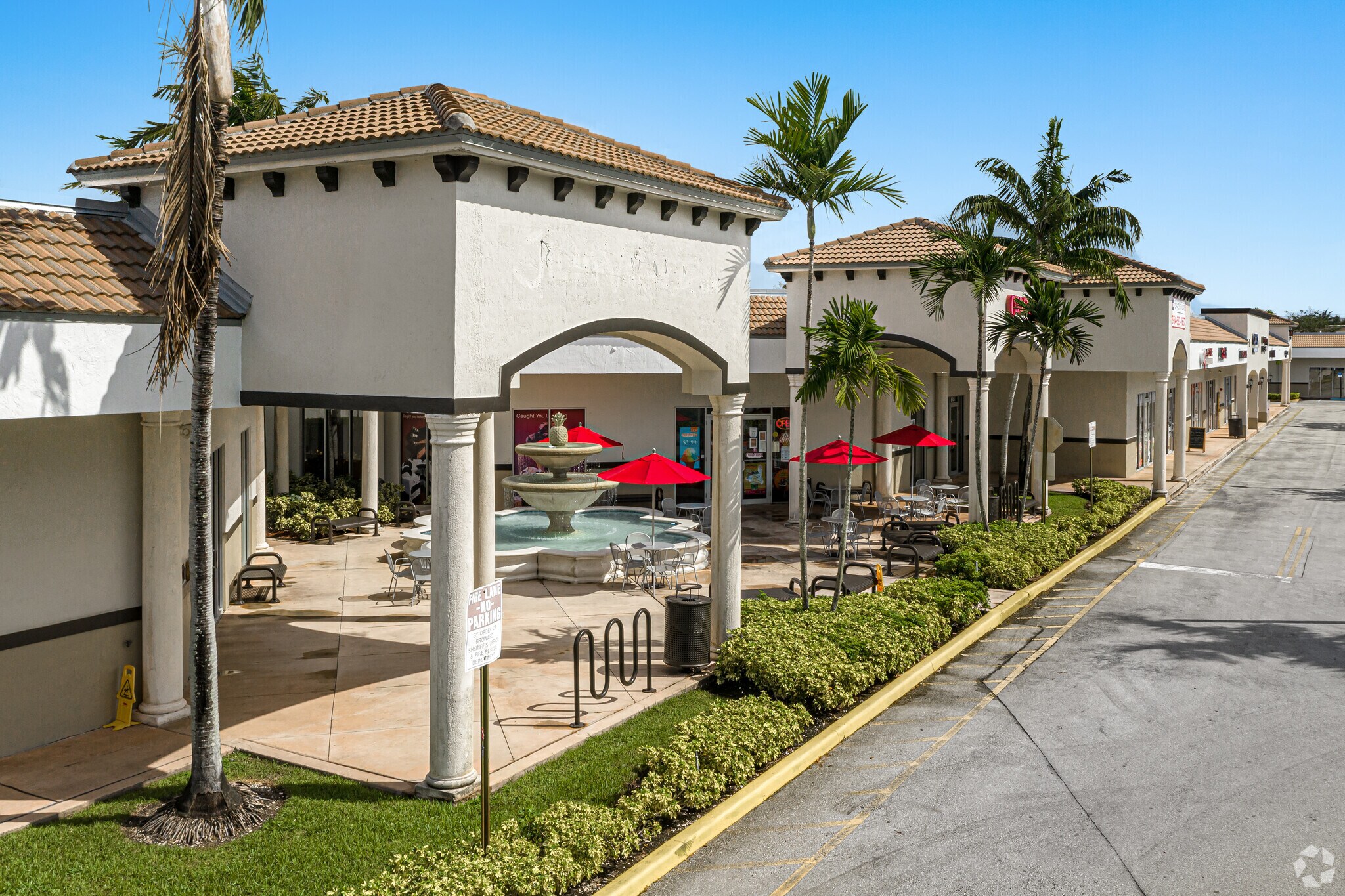 8637-8861 Stirling Rd, Cooper City, FL à louer Photo principale– Image 1 sur 8