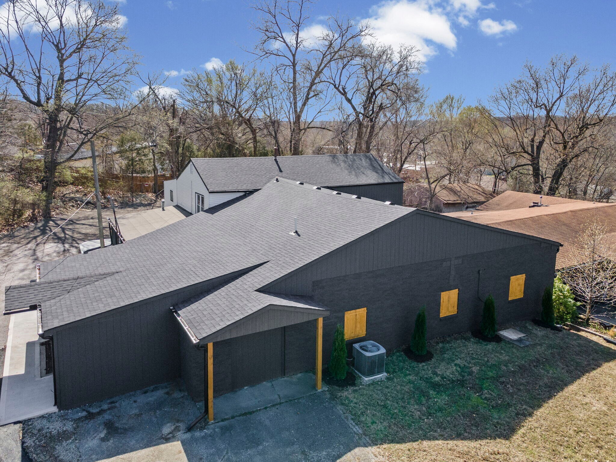 2015 NW 50th St, Northmoor, MO à vendre Photo principale– Image 1 sur 41