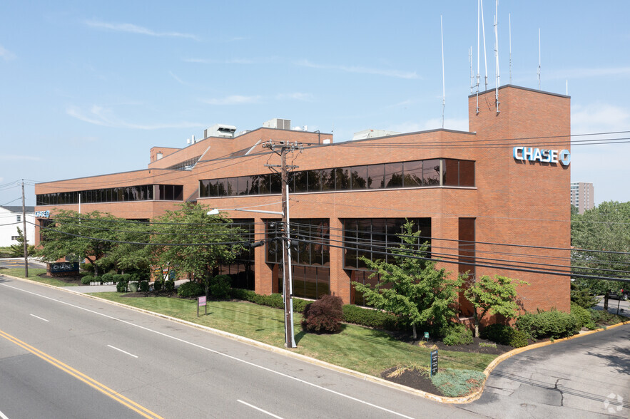 460 bergen Blvd, Palisades Park, NJ à louer - Photo de l’immeuble – Image 1 sur 9