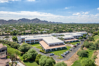 7373 N Scottsdale Rd, Scottsdale, AZ - VUE AÉRIENNE  vue de carte - Image1