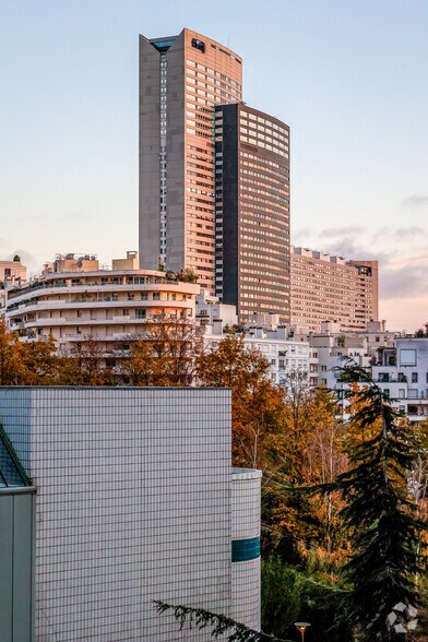 20 Ter Rue De Bezons, Courbevoie à louer - Photo de l’immeuble – Image 2 sur 4