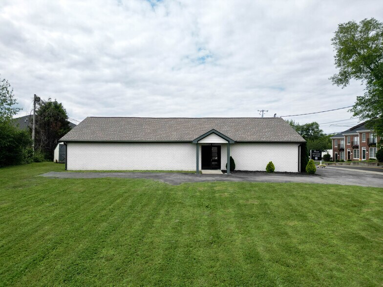 99 Marion St, Clarksville, TN à louer - Photo de l’immeuble – Image 3 sur 18