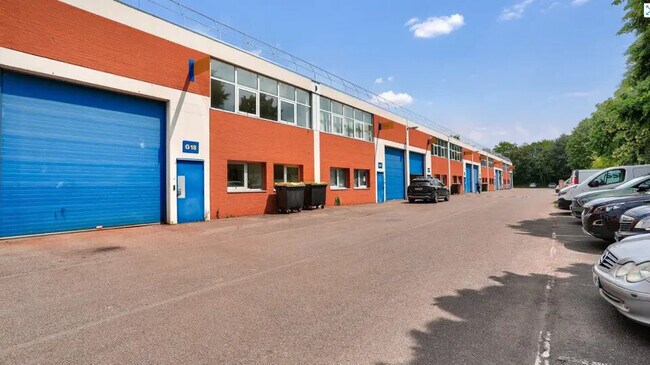 Plus de détails pour Bureau, Local d'activités à louer