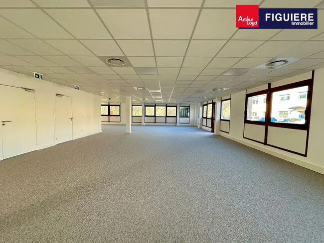 Plus de détails pour Bureau à vendre