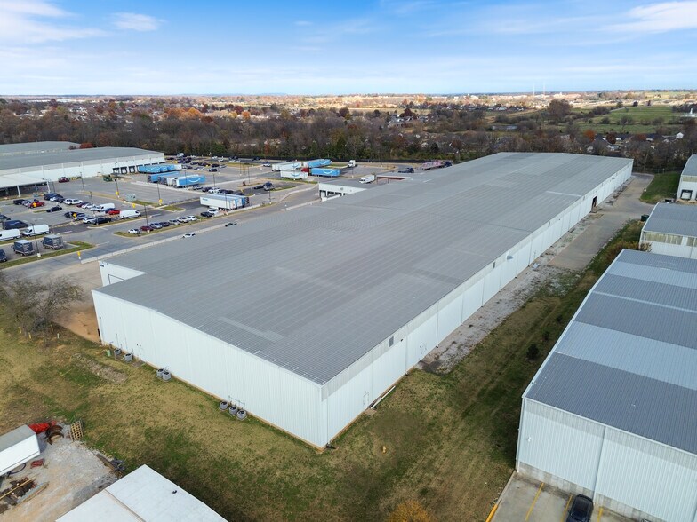 419 S Lincoln St, Lowell, AR à louer - Photo de l’immeuble – Image 3 sur 6