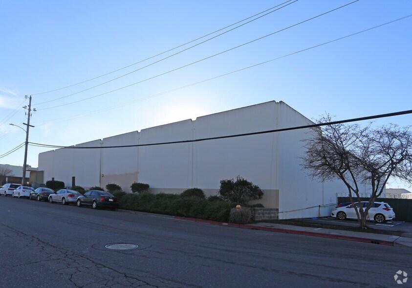 3390 Enterprise Ave, Hayward, CA à vendre - Photo de l’immeuble – Image 3 sur 4
