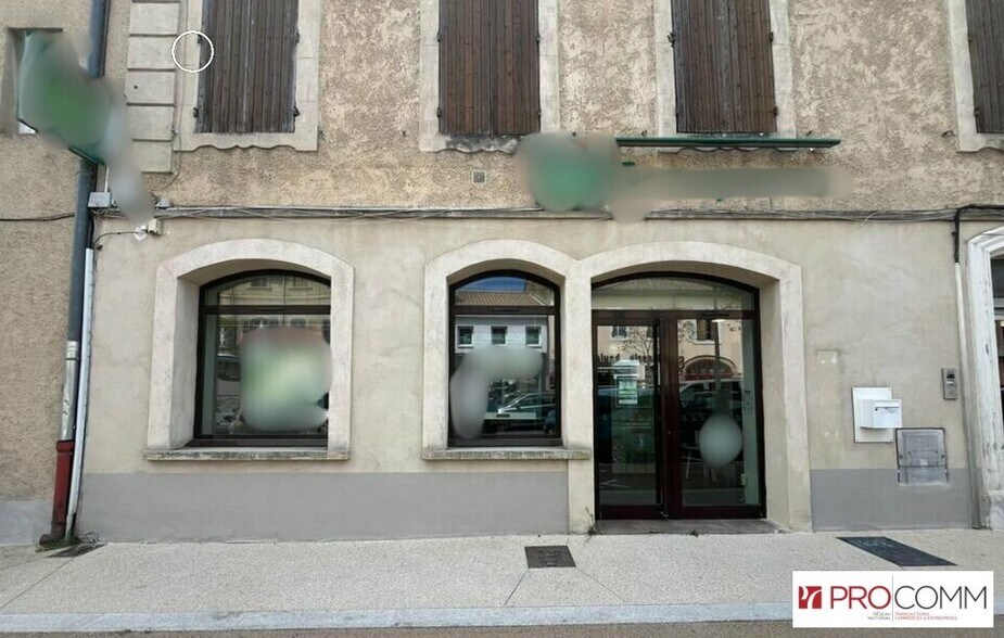 Local commercial dans Carpentras à louer - Photo de l’immeuble – Image 1 sur 10