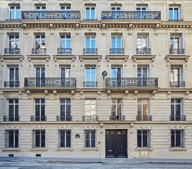Bureau dans Paris à louer - Photo de l’immeuble – Image 1 sur 8