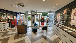 Plus de détails pour Local commercial à louer