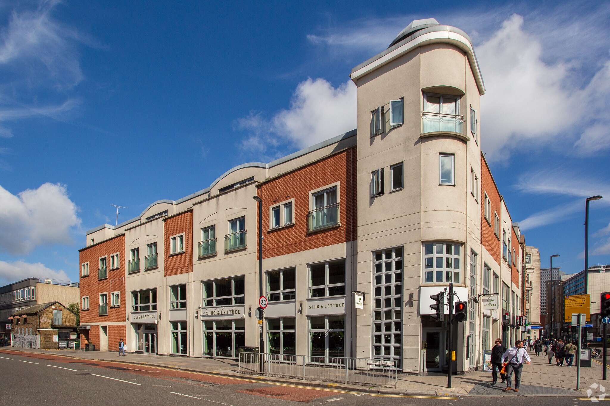 2-8 Park Ln, Croydon à louer Photo principale– Image 1 sur 4