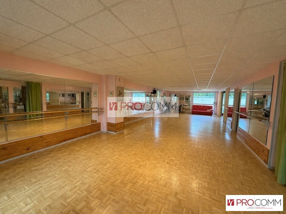 Local commercial dans Chartres à louer Photo intérieure– Image 1 sur 4