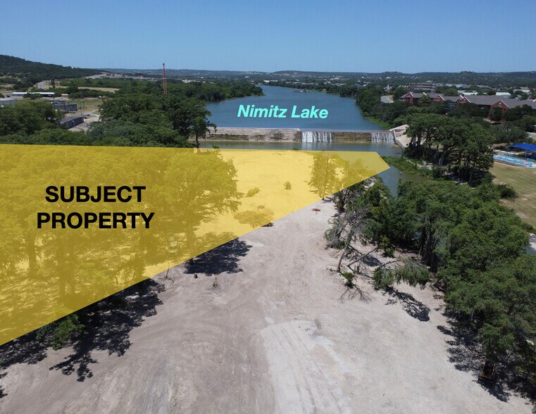 790 Thompson, Kerrville, TX à vendre - Photo de l’immeuble – Image 2 sur 8