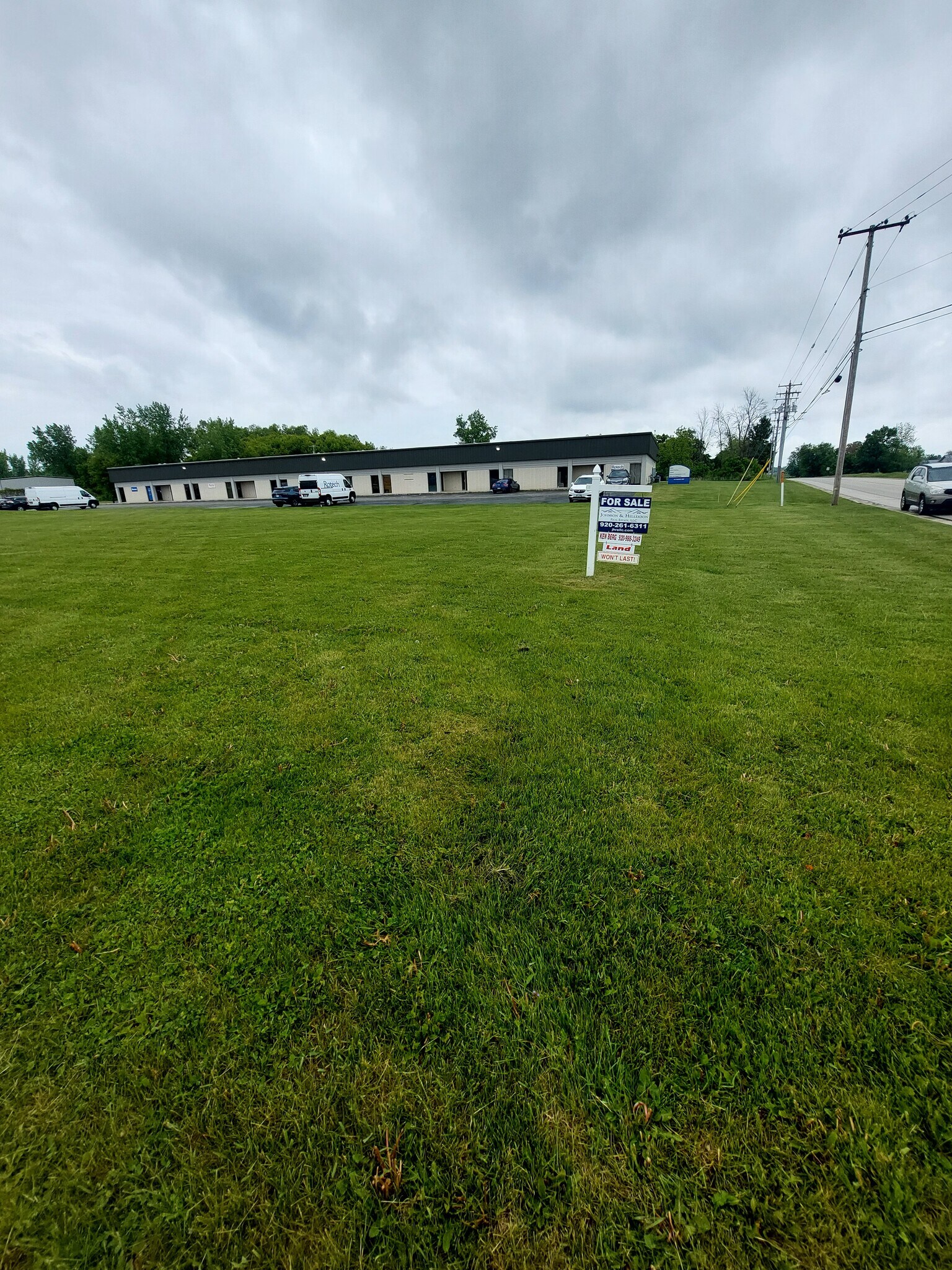 1101 Industrial Dr, Watertown, WI à vendre Photo de l’immeuble– Image 1 sur 3