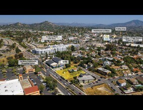 7917 El Cajon Blvd, La Mesa, CA - Vue aérienne vue de carte - Image1