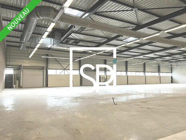 Plus de détails pour Industriel/Logistique à louer