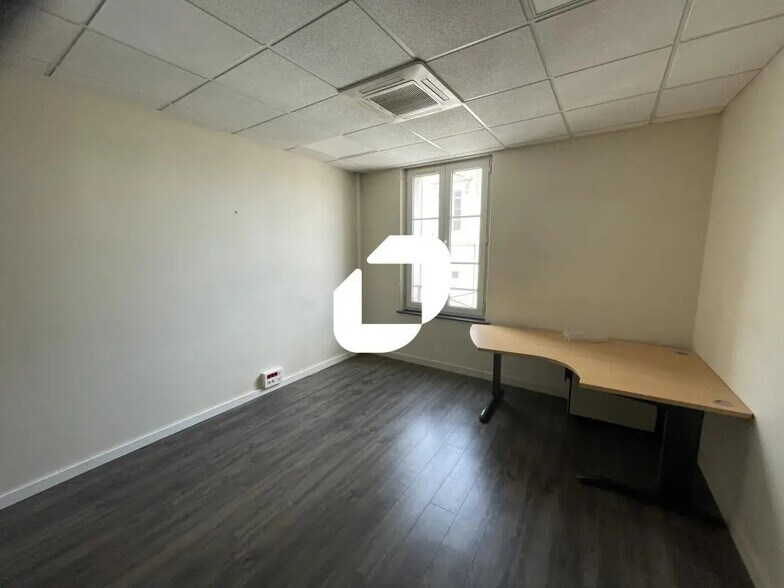 Bureau dans Épernay à vendre - Photo de l’immeuble – Image 2 sur 4