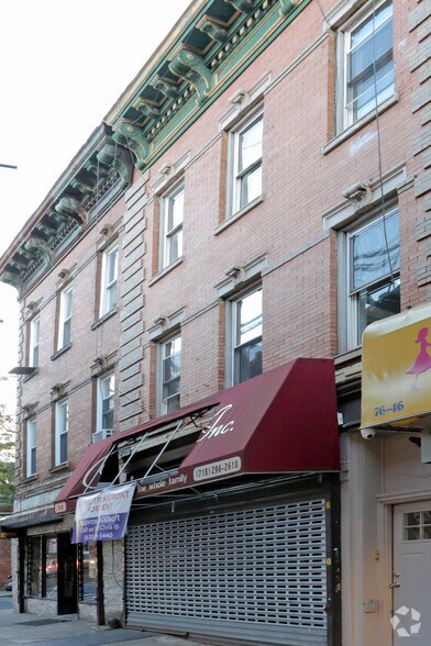 7618 Jamaica Ave, Woodhaven, NY à vendre - Photo principale – Image 1 sur 7