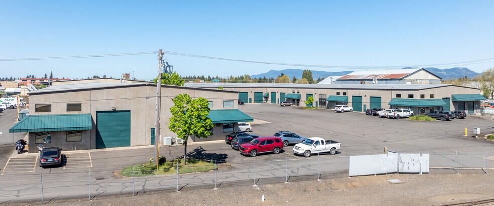 1745 W 5th Ave, Eugene, OR à louer - Photo de l’immeuble – Image 2 sur 3