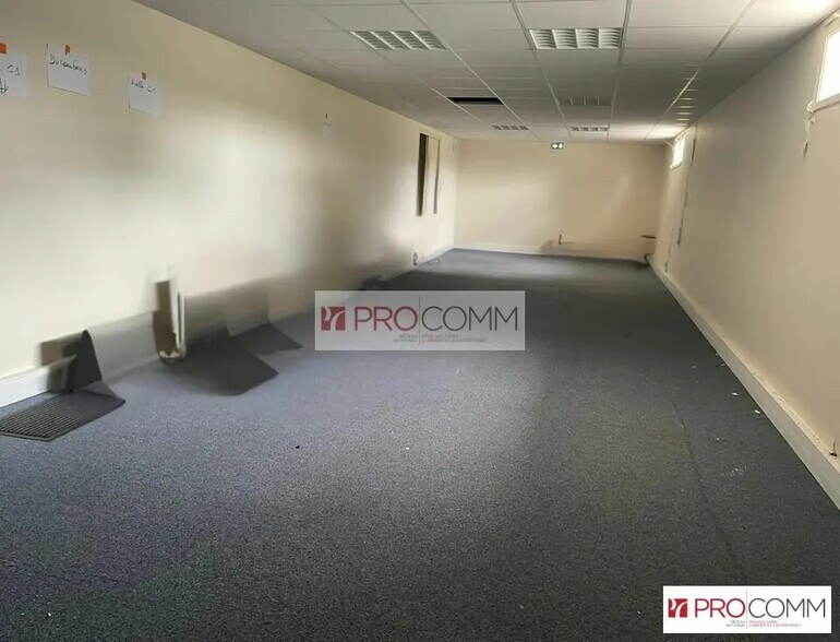 Bureau dans Chartres à louer - Photo intérieure – Image 2 sur 6