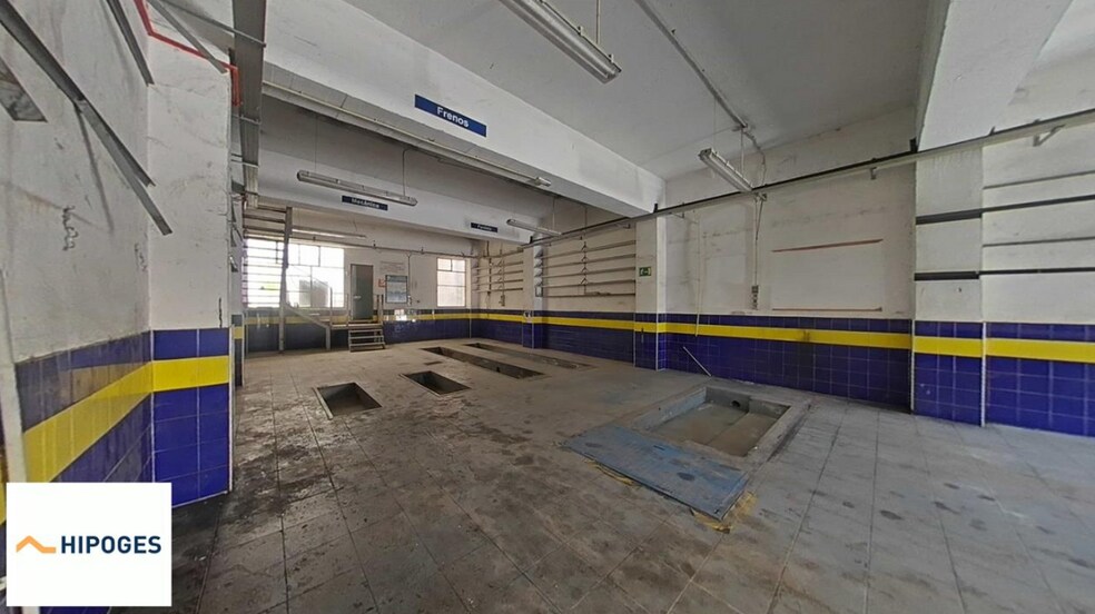 Calle Cuatro Caminos, Jadraque, Guadalajara à vendre - Photo de l’immeuble – Image 3 sur 3