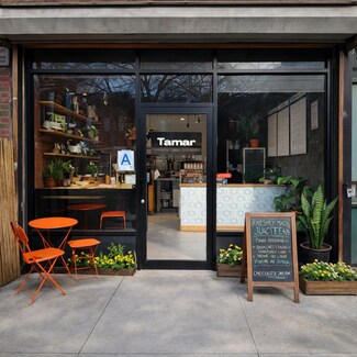 Plus de détails pour 561 Gates Ave, Brooklyn, NY - Local commercial à louer