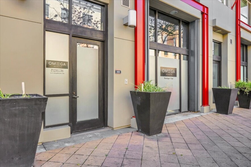 300 E 4th St, Long Beach, CA à vendre - Photo de l’immeuble – Image 3 sur 58