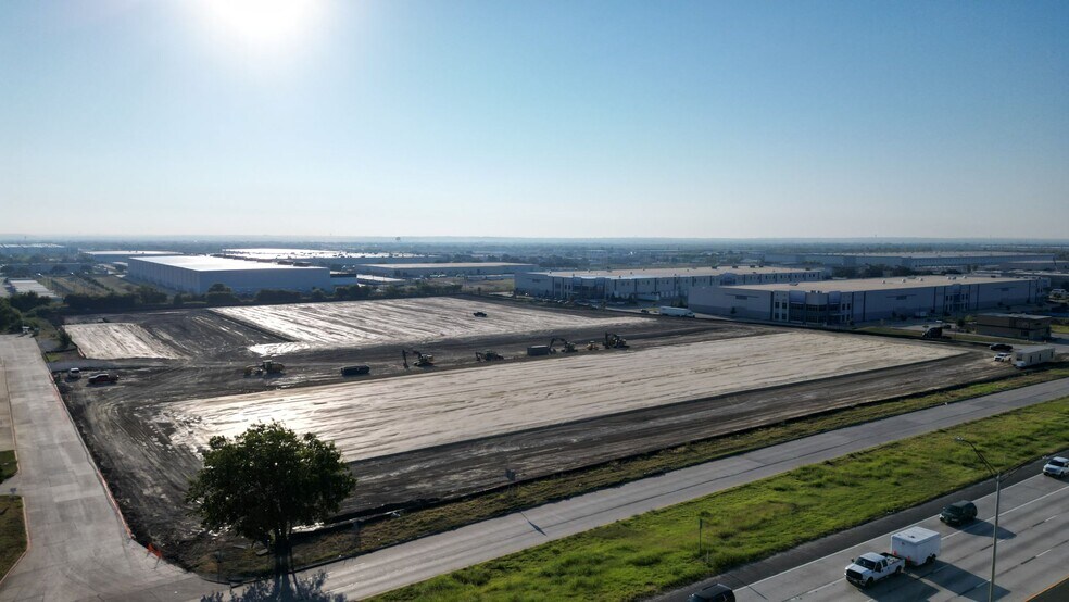 7901 South Fwy, Fort Worth, TX à louer - Aérien – Image 2 sur 9