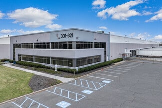 Plus de détails pour 301-321 Herrod Blvd, South Brunswick, NJ - Industriel/Logistique à louer