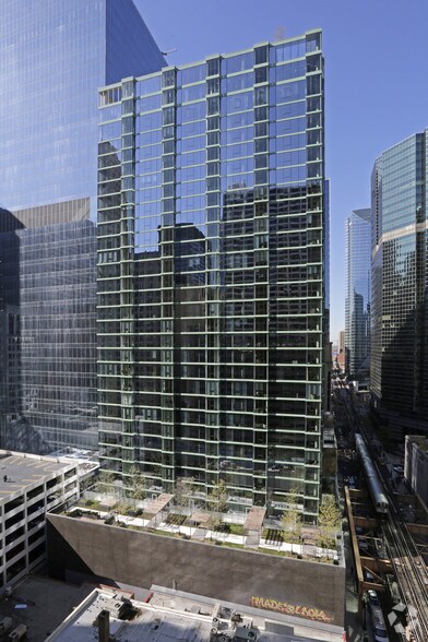 215 W Lake St, Chicago, IL à louer - Photo principale – Image 1 sur 104