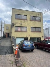 16 Railroad Ave, Pearl River, NY à louer Photo de l’immeuble– Image 1 sur 1
