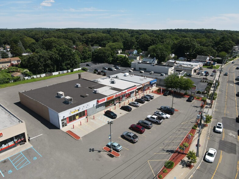 1720-1840 New York Ave, Huntington Station, NY à louer - Photo de l’immeuble – Image 1 sur 7