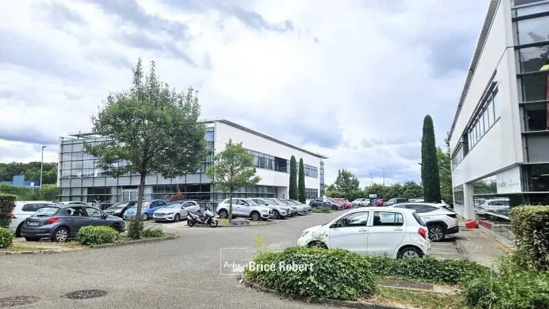 Bureau dans Dardilly à louer - Photo de l’immeuble – Image 2 sur 9