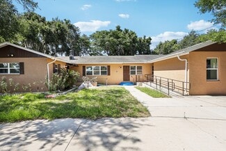 Plus de détails pour 201 Rosefield Ave, Leesburg, FL - Santé à vendre