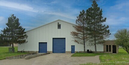 131 Ash Dr, Kimball Township, MI à louer Photo de l’immeuble– Image 1 sur 1