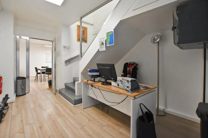 Bureau dans Paris à louer - Photo de l’immeuble – Image 1 sur 6