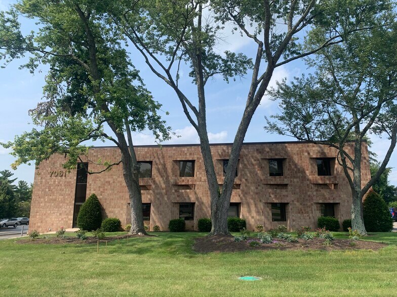 7061 Corporate Way, Centerville, OH à louer - Photo principale – Image 1 sur 5