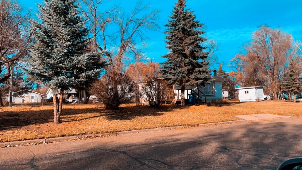 301 Central S ave, Beulah, ND à vendre - Photo de l’immeuble – Image 2 sur 39