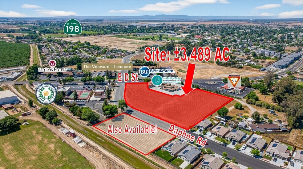 427 Daphne ln, Lemoore, CA à vendre - Photo de l’immeuble – Image 1 sur 5