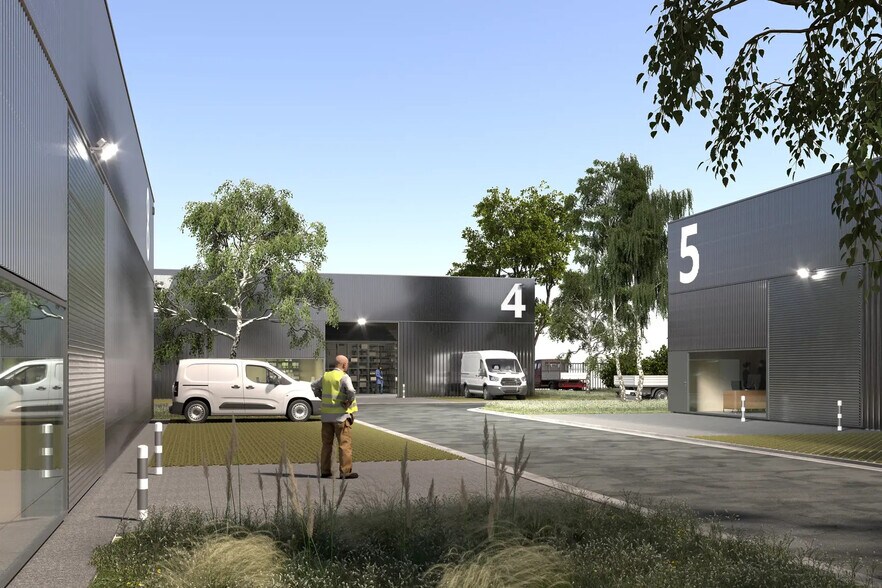 Local d'activités dans Évreux à vendre - Photo de l’immeuble – Image 1 sur 4