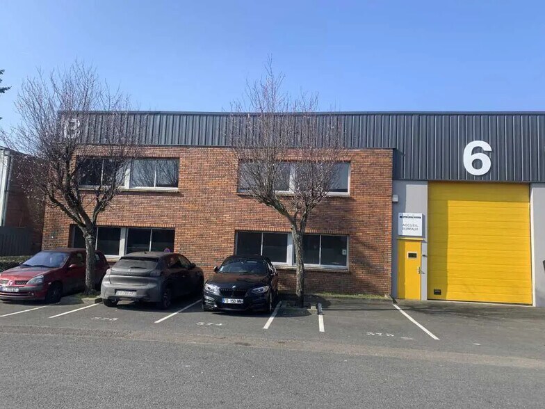 2 Rue Jean Moulin, Le Bourget à louer - Photo de l’immeuble – Image 1 sur 15